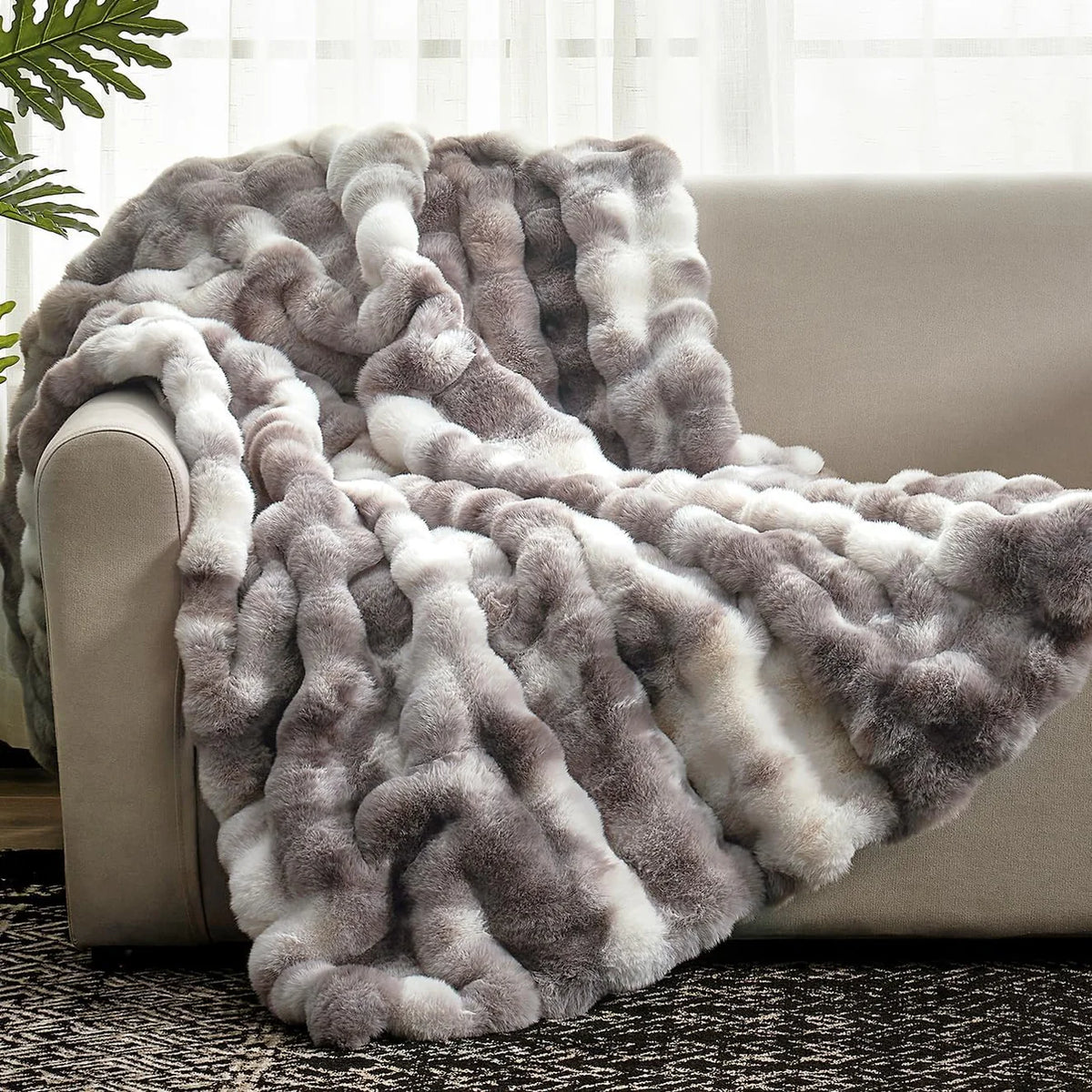 Faux Fur Throw Blanket