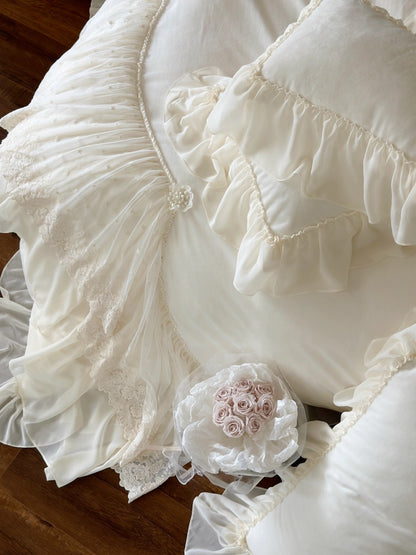 Lace Embroidery Bedding Set