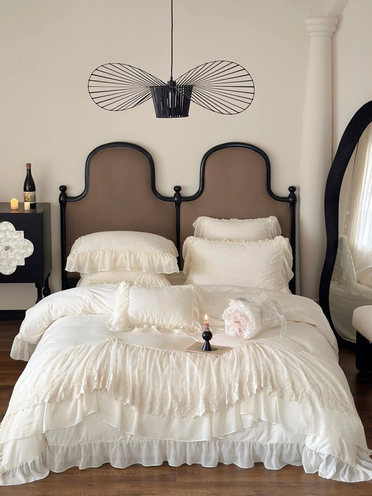Lace Embroidery Bedding Set